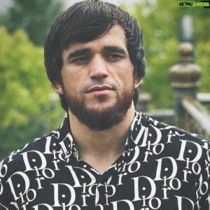Rasul Albaskhanov Instagram - Чуть раньше ,
То что обсуждать бывало стыдно ,
Щас стало модно ! 
#Жизнь#суета#интернеТ#
#Всем#героям#героЙ#🥷🏻