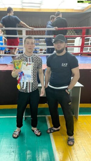 Rasul Albaskhanov Instagram - Не давно было ,
Выступали в Юниорах ,
А сегодня уже стали ,
Чемпионами среди МУЖИКОВ ,
СКФО _От 19 до 40 ! 
АЛЛАХ| рез хил ,
ВСЕМ ТРЕНЕРАМ ,
И КЛУБУ АХМАТ @akhmat_boxing95 
ВСЕ ПО ВОЛЕ ВСЕВЫШНЕГО,
БЛАГОДАРЯ СТАРШЕМУ БРАТУ,
ГЛАВЕ ЧЕЧЕНСКОЙ РЕСПУБЛИКИ РАМЗАНУ ,
АХМАТОВИЧУ КАДЫРОВУ РАЗВИВАЕТСЯ ЧЕЧЕНСКАЯ РЕСПУБЛИКА ВО ВСЕХ НАПРАВЛЕНИЯХ !
@ya_pomoshnik_kra_95 
ДАЛА СИ ДОЙЛ ХЬАН 💪🏻✊🏻
АЛХЬАМДУЛИЛЛАХ| ,
В любом положении ,
ТРИ БОЯ ТРИ ПОБЕДЫ ,
ИСЛАМ АЛБАСХНОВ _54 кг ! 🥇🏆
#ЖИЗНЬ#ПЛЕМЯННИК#СПОРТ#ДОКАНЦА# 🥊