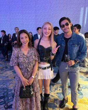 Ratchanont Suprakob Instagram - 🍷 👠 😂