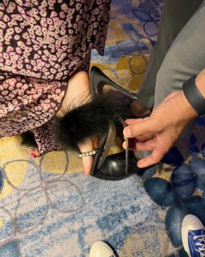 Ratchanont Suprakob Instagram - 🍷 👠 😂