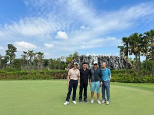 Ratchanont Suprakob Instagram - Another level 🔥 @robinswoodgolfclub