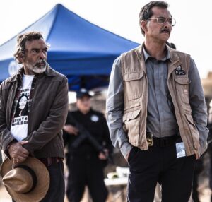 Raúl Méndez Instagram - El mayor reto para el actor es dejar a un lado el ego y darle lugar de manera física y psicológica al personaje que está frente a él. A partir del 17 de septiembre podrán conocer a “Santos” en #NoFueMiCulpa por @starplusla. Muchas gracias @btfmedia @ricardocoeto por esta historia desgarradora pero necesaria.