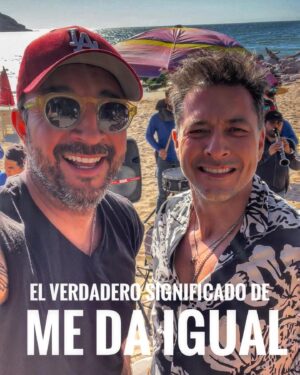 Raúl Méndez Instagram - Ya estás peinado Pa’tras!! @rodrigo_chicle