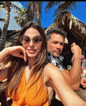 Raúl Méndez Instagram - En el mar, la vida es más sabrosa.