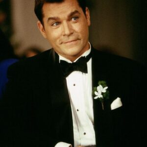 Ray Liotta Instagram - Sometimes I get to play goofy guys! This is a pic from one of my favorite movies, Heartbreakers. What made this movie extra special was watching Gene Hackman work. He is by far one of my favorites. I didn't have any scenes with him, but I’d stay or come early just to watch him work and I love how he just said “enough is enough” and disappeared. A true acting legend. It might sound what I look like here, goofy, but that's what I feel about him. As I write this I can literally see him at work. And not for nothing, but it's a really really funny movie with #SigourneyWeaver and #JenniferLoveHewitt who both were great in this. It was directed by David Mirkin, the main producer of @thesimpsonsfox. As you can tell I loved doing this movie and I dare you not to laugh!