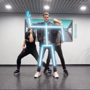 Rayane Bensetti Instagram - Let’s Dance !

Petite chorégraphie au @museedelillusion_paris ! Avec la miff @sadeckwaff (chorégraphe) @brahimzaibat !! et un grand grand merci @3d_faure_stephane allez voir ce qu’il fait c’est un génie ! Il prépare quelques autres vidéos pour vous 🙃🙃
À suivre ...