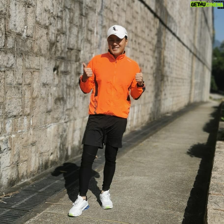 Raymond Cho Wing-Lim - 568 Likes - 人隨住年齡越大, 病痛就會越嚟越多, 為保持身心健康, 我堅持每日做適量運動! 🏊♂️🚴♀️⛹️♀️
為家人為自己,由而家開始,快d黎啟動身體既運動MODE 啦!▶️▶️
公益金再次舉行線上百萬行👣👣
參加者可自設步行路線、步行時間及步行方式,分為「團體組別」及「個人組別」,同家人朋友一齊參與
,只在指定期内完成目標 10,000 步!一定冇難度!✌️✌️
一邊做善事,一邊做運動,喺疫情期間都要保持身心健康,以步行取代揸車 / 乘搭交通工具,可以減少碳排放!為環保出一分力!一路行一路籌款,人都會健康d, 又靚 d! 仲等?大家快啲報名啦!🤗🤗
#香港公益金
#公益金線上百萬行
#一萬步無難度
#減碳行善
#walkformillions
