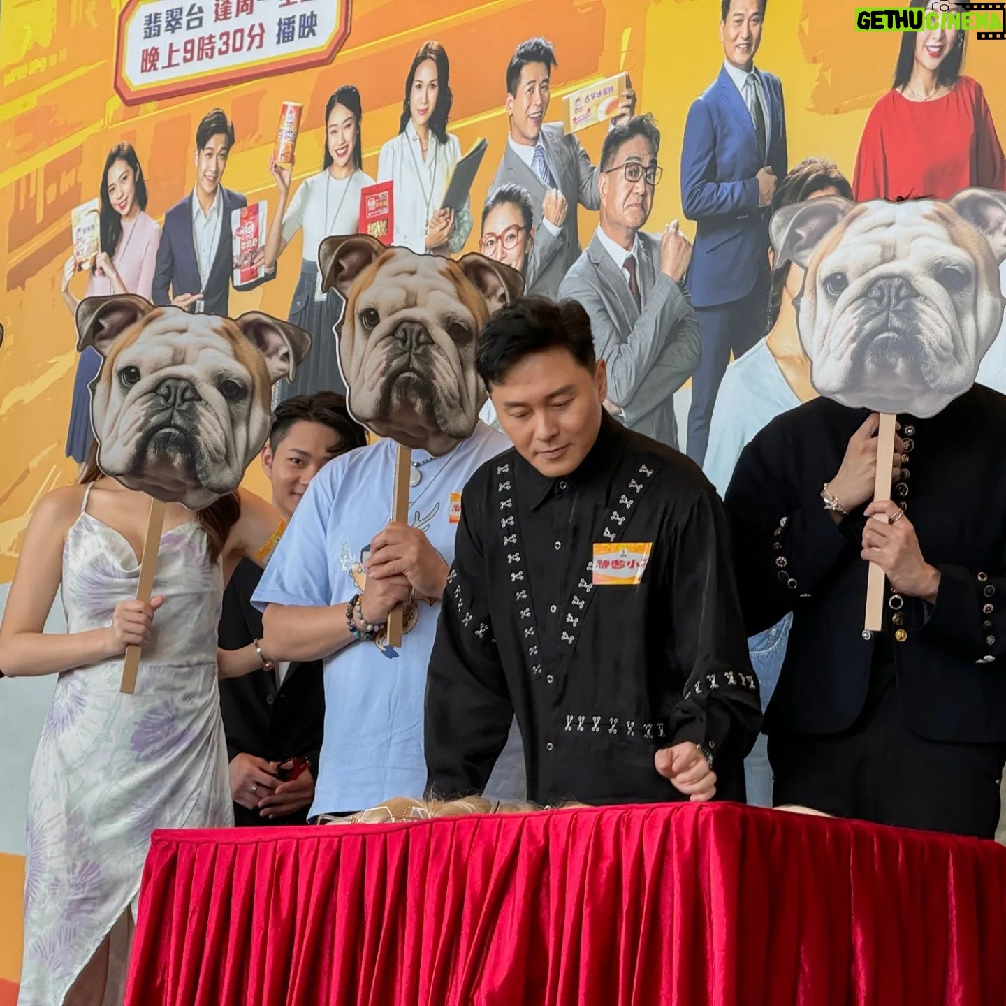 Raymond Cho Wing-Lim - 393 Likes - 一部温情,親情,愛情加笑同淚嘅輕鬆小品,星期一至五,每晚9点半等您。#神耆小子#
