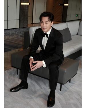 Raymond Lam Instagram - Monday blues? 

👔👞 @zegnaofficial
