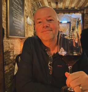 Actor Raymond van Barneveld HD Instagram Photos and Wallpapers April 2024