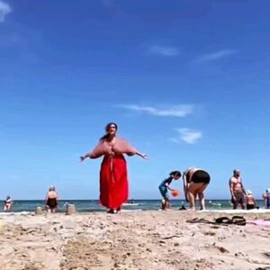 Rayyan Ibrahim Instagram - #beach #spain