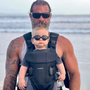 Raz Degan Instagram - #HBD brother@baliblurecovery 
Loving my little #nipotino #family #❤️