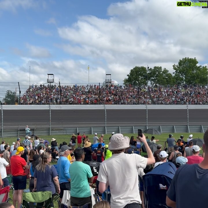 Rebecca Dalton - 3 Likes - Indy500 badunkadump 🏁