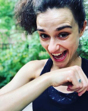 Rebecca Liddiard Instagram - We don’t really workout together but sometimes it feels cute 🤪

#💪