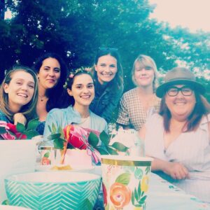 Rebecca Liddiard Instagram - Awwwww shucks my friends are the best!!! @alexansimp @sarahmcalister2 @alannabale and @sharronmatthews (and Madalena from afar) threw me a bachelorette and truly made me feel like a princess yesterday ☺️ 🥂🌻🧁My face really did hurt from smiling so much! ❤️ 
.
And @retrouverbiz gave me this dress!