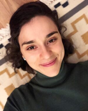 Rebecca Liddiard Instagram - Today is my birthday. I am currently lying on the floor in my favourite spot in front of the fire, answering all the nice birthday messages I’ve received today. I am tempted to reflect on this year past but inclined to linger only on this moment, which is perfectly rad. I love birthdays. I love my family and my friends and, hey, I love me, too! 🍰 

#capricornseason