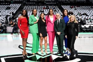 Rebecca Lobo Instagram - So much fun calling the @wnba Finals with this crew!