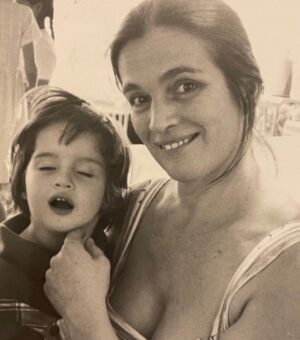 Rebecca Marder Instagram - Happy Mother’s day ♥️