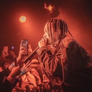 Red Eye Instagram - Red Eye Club Tour WAGON完走。
約4ヶ月で日本の半分の県を回りました。😂
毎週ライブでどの県もパワーに溢れてて最高に楽しかった。

いつも支えてくれるファンのみんな、チームのみんな、今回ライブをさせてくれた全ての会場に本当にありがとう🙏

これから制作期間に入るから一旦ライブは休憩。
そして来年2024は本当に色んなことが起こる年になる。
乞うご期待🤝

#2023 #TourWAGON #FINAL