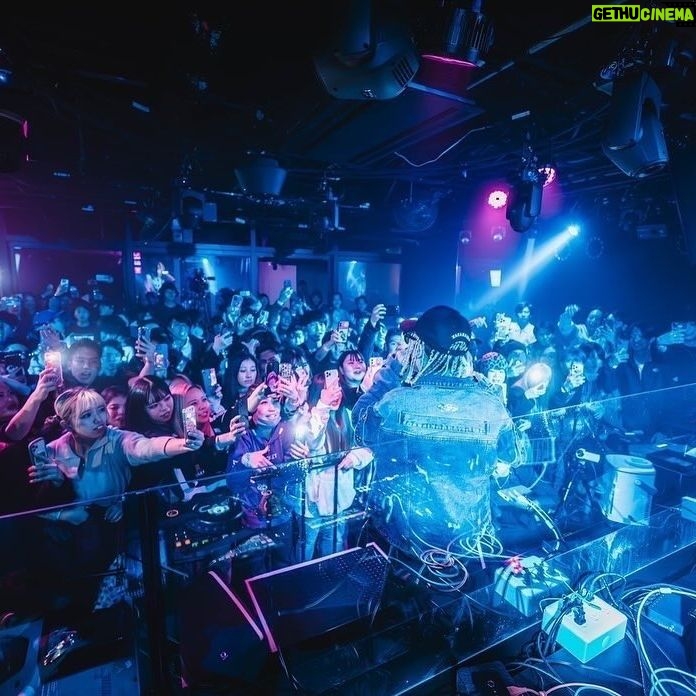 Red Eye - 6.9K Likes - Red Eye Club Tour WAGONå®čµ°ć
ē“4ć¶ęć§ę„ę¬ć®ååć®ēćåćć¾ćććš
ęÆé±ć©ć¤ćć§ć©ć®ēćććÆć¼ć«ęŗ¢ćć¦ć¦ęé«ć«ę„½ććć£ćć
ćć¤ćęÆćć¦ććććć”ć³ć®ćæććŖććć¼ć ć®ćæććŖćä»åć©ć¤ććććć¦ćććå
Øć¦ć®ä¼å “ć«ę¬å½ć«ććććØćš
ććććå¶ä½ęéć«å
„ćććäøę¦ć©ć¤ććÆä¼ę©ć
ććć¦ę„幓2024ćÆę¬å½ć«č²ććŖććØćčµ·ćć幓ć«ćŖćć
ä¹ććęå¾
š¤
#2023 #TourWAGON #FINAL