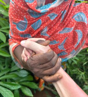Redouane Behache Instagram - Full Love 💚 l’humanité avant tout 🇰🇲 #comores #humanitaire #amour #partage #world #voyage #paix