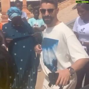 Redouane Behache Instagram - La joie de la vie 🌍😂 DAKAR ✅ la danse c’est un état d’esprit 💫 @kalvin.winson grand commentateur ✊🏼 #ouaicestbon