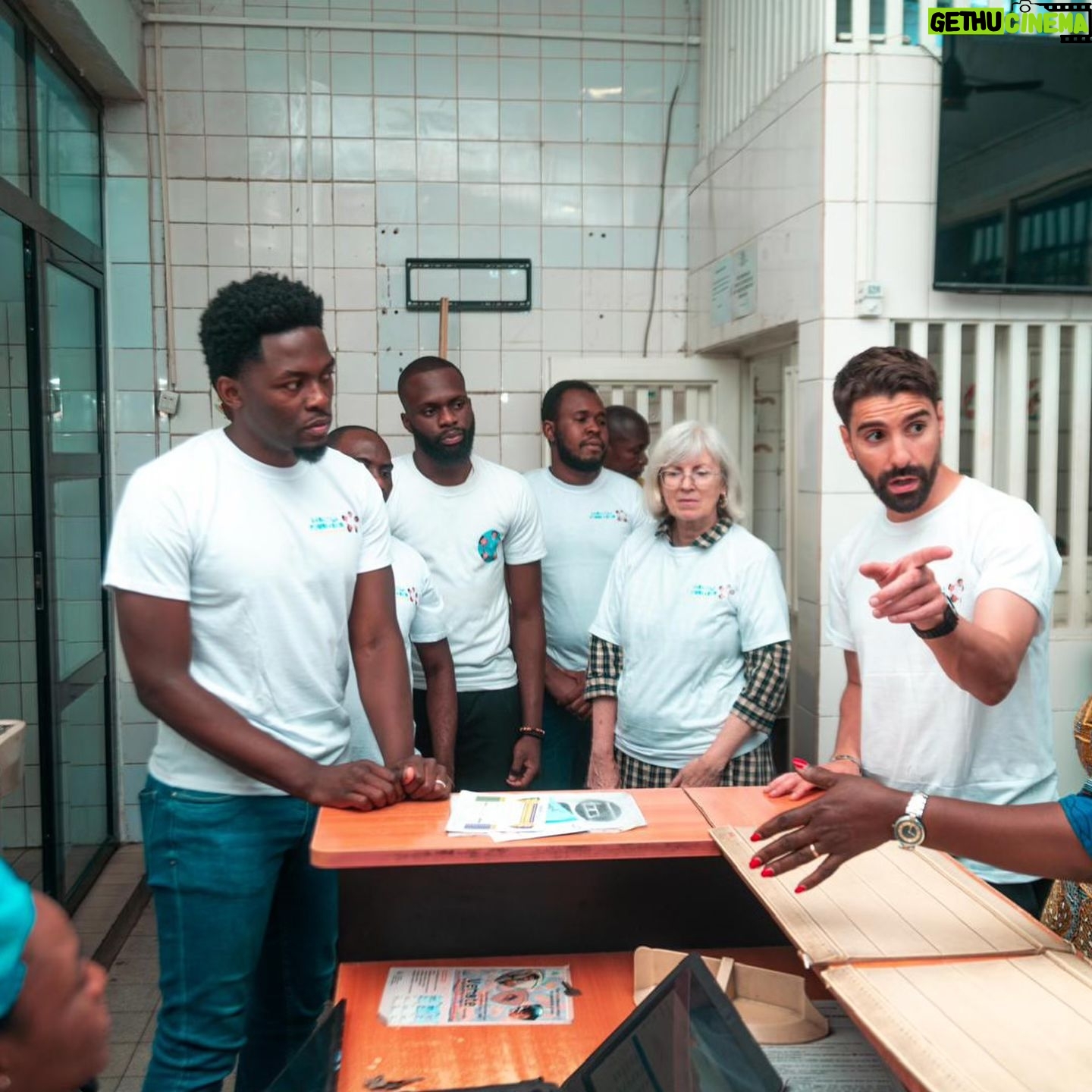Redouane Behache - 3.9K Likes - Au Congo RD à l’hôpital Pédiatrique de Kalembe-Lembe on y sauve des vies celles des enfants 🙏🏼 AIDONS LES ‼️avec @banazolafoundation @distelzola #ensemble #amour #paix #world