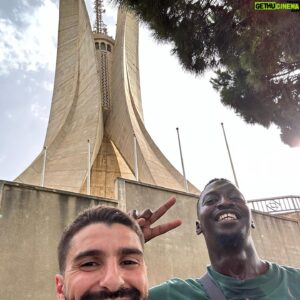Redouane Behache Instagram - Fils de Touareg … merci Alger Hammam Dalàa Dreat M’Sila 28 mon Hood ! 🇩🇿👑✊🏼🤲🏼❤️ @algerire_festival merci les amis 💫 sans oublier mon reuf Sénégalais @johnsulo ☝🏼🌍