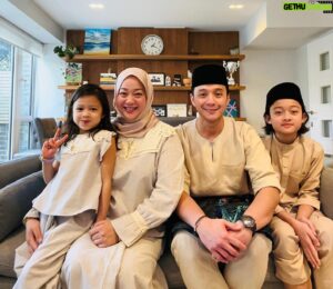 Redza Minhat Instagram - Aidilfitri 2023, London.