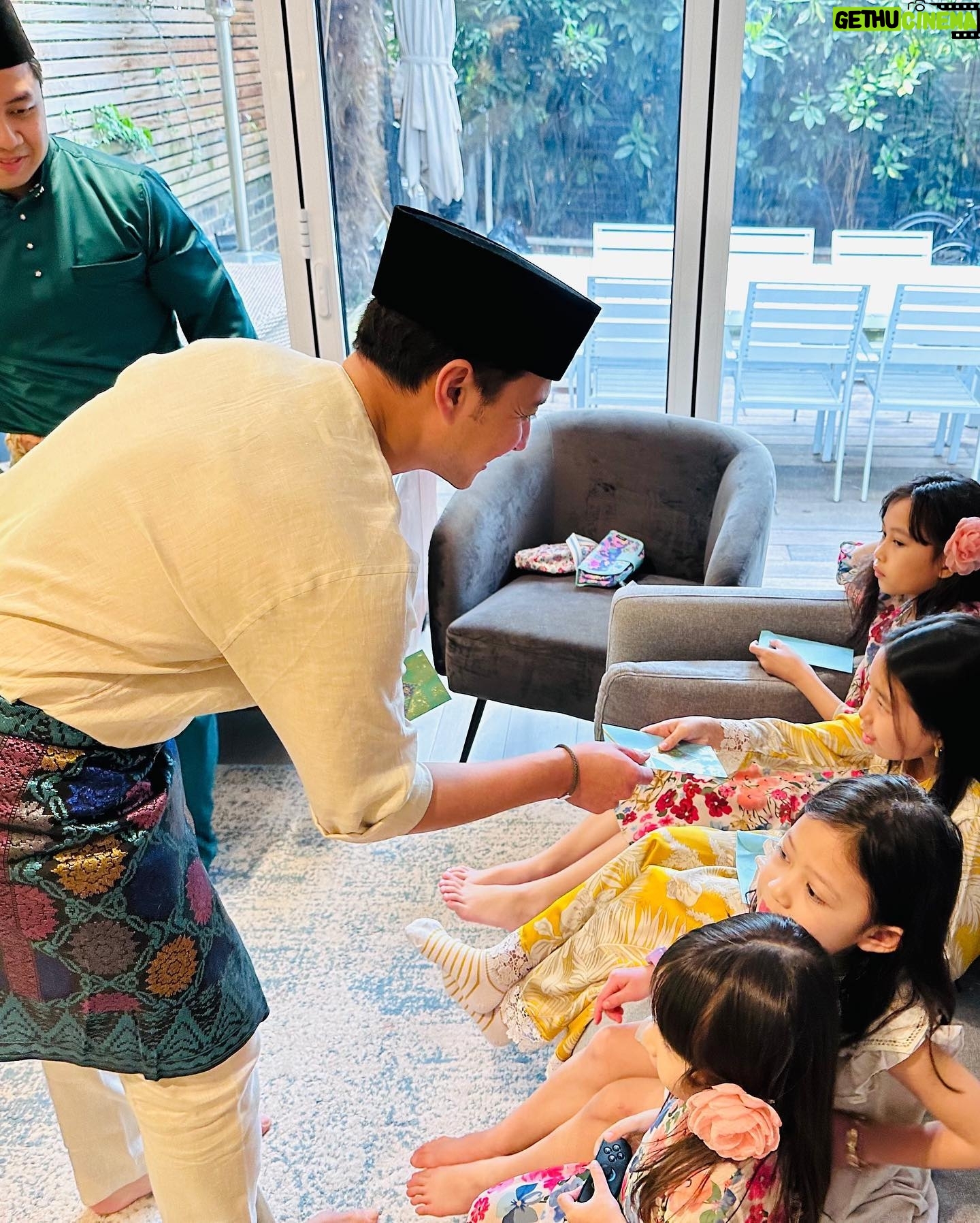 Redza Minhat - 2K Likes - Aidilfitri 2023. ❤️