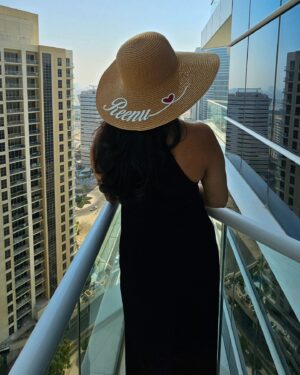 Reenu Mathews Instagram - Lady in Black 🖤🤍

#summervibes 
#summerindubai 
#lifestyleindubai 
#reenumathews