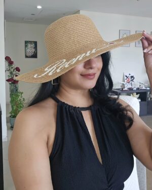 Reenu Mathews Instagram - Lady in Black 🖤🤍

#summervibes 
#summerindubai 
#lifestyleindubai 
#reenumathews