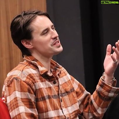 Reeve Carney