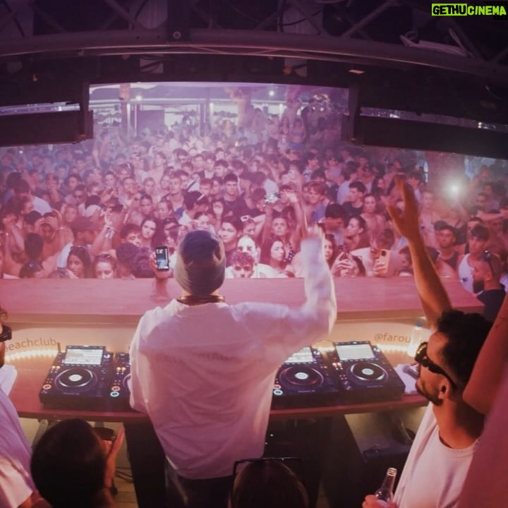 Regard - 3 Likes - Chose your favorite 1/7
Regard - Call On Me
Travis Scott - Fein (Regard Remix)
Forever young (Regard Remix)
Regard - Ride it (Regard Remix)
Central Cee x Lil Baby Band4Band (Regard Remix)
Regard - Speed Up
Adam Port - Move (Regard Remix)
@faroutbeachclub was crazy ❤️🔥
@damienwright.jpg 🎥