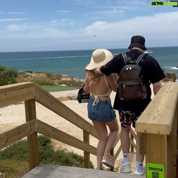 Regard - 3 Likes - Enjoying Portugal before the show 🇵🇹