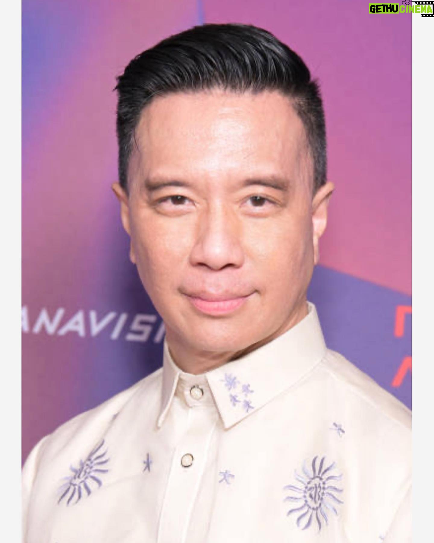 Reggie Lee - 2.8K Likes - Such an amazing night of celebrating Asian World Cinema at last night’s @asianworldff Awards Night Gala. Honoring the amazing #ParkChanWook as well as my buddy @francisho_inspire1 who is putting inspiring Filipino stories front and center. Thank you to @themestizola and @sojannelle for this beautiful barong. Robert and Gabe you are masters of your art! Also great to see friends @janetrnepales and @yongchavez who were both on the jury. As well as my kapatid @rubenvnepales . And the always amazing and supportive @michsugi from @capeusa . Oh and my little bro @iamcarlinjames !! Congrats to all the awardees! So great to celebrate you and put our stories and your beautiful work in the spotlight! Onward and upward!! 👊🏽👊🏽👊🏽