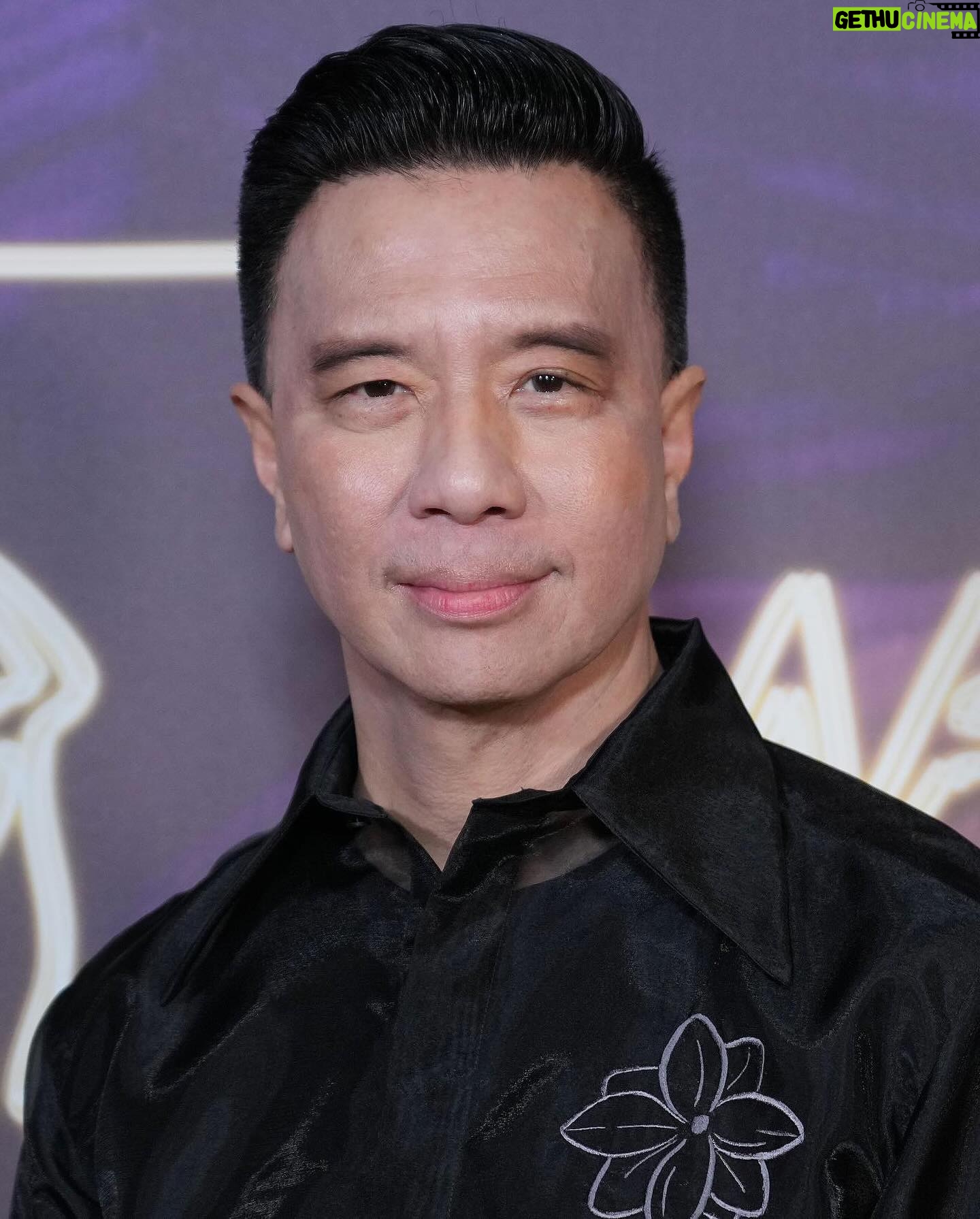 Reggie Lee - 2.4K Likes - Congratulations to the winners of the Inaugural @manilaintlfilmfest !!!! And huge congrats to the dream team led by @lisalew207 @rubenvnepales and @janetrnepales that made it all possible! What an amazing step forward in bridging the gap between Filipino Cinema and the Filipino American community and the world. Wonderful to meet you @mr_enchongdee ! Here’s to your continued success and impactful work!! 🥂So great to see so many friends and colleagues all together for a very special evening!! What a pleasure it was to be on the jury of this Inaugural #ManilaInternationalFilmFestival. Thank you @vintagallery for this special Barong. MABUHAY!! 🙌🏽🙌🏽🇵🇭🥂
Red carpet 📸: The one and only @sthanlee
Other 📸 by : @janetrnepales @gtongi @rubenvnepales
Barong by @vintagallery