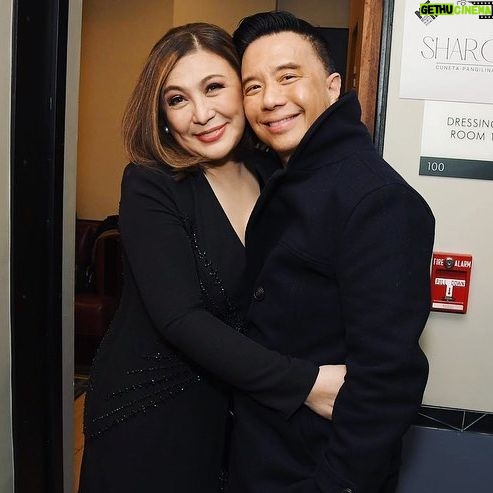 Reggie Lee - 2.9K Likes - Always such a treat to witness this legend, this icon, @reallysharoncuneta on stage. Absolutely unforgettable #ICONIC concert. So incredibly proud to call her my Bee Ep Ep. 😜. Her grace, her talent, her compassion, her generosity are awesome to behold. This time, she brought another #icon with her. What a pleasure and joy to meet you @reginevalcasid . Finally great to see and hear your talent live and in person. Wowza. Not to mention meeting another Filipina legend #IvyViolan . You all make me so proud to be 🇵🇭!! What an evening! ❤️❤️❤️
📸: @bryangeli (1,5)
📸: @sthanlee (2,3,4)
#iconic