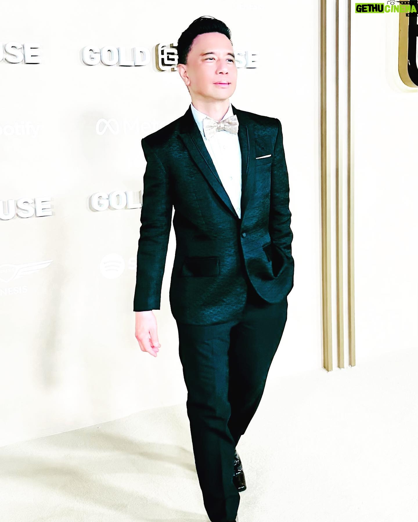Reggie Lee - 2.3K Likes - Wowza! What a night! Thank you @bingchen and everyone at @goldhouseco for having me at the 2nd Annual Gold Gala, THE pre-eminent annual event that unites and celebrates Asian Pacific achievements across different industries. @bingchen your words were nothing short of inspiring, uplifting, and motivating!!! Propelling our AAPI community into greater and greater visibility. You and everyone at @goldhouseco have helped us continue to keep breaking barriers and create!! And what a beautiful idea to introduce #goldbridge to the world. Bridging different communities and cultures and celebrating inclusion and working together. Happy #asianamericanpacificislanderheritagemonth !!!!
So great to see friends I’ve worked with over the decades and make new friends and celebrate and honor each other! What a frickin BLAST of an evening! Congratulations to the honorees:
@iamsandraohinsta
@kehuyquan
#imanvellani
@evalongoria
#belabajaria
@geenarocero
@neal_mohan
@radhikajones
#PeggyandAndrewCherng
#DominicNg
@msleasalonga
@everythingeverywheremovie
And the cast of #JoyLuckClub @mingna_wen @thetamlyntomita @chao_time @laurentom9000 @lisaluofficial @france.nuyen #TsaiChin @thekieuchinh
AND the A100 honorees for 2023!
Tux: @theolivertolentino
Bow tie: @etonshirts
And last but not least, because I’m absolutely horrible at taking photos 😜😳, big thanks to my amazing friends, mga kapatid, my #kababayan , for snapping some great pics:
📸: @ajrafael
📸: @rubenvnepales
📸: @janetrnepales
📸 : @gtongi