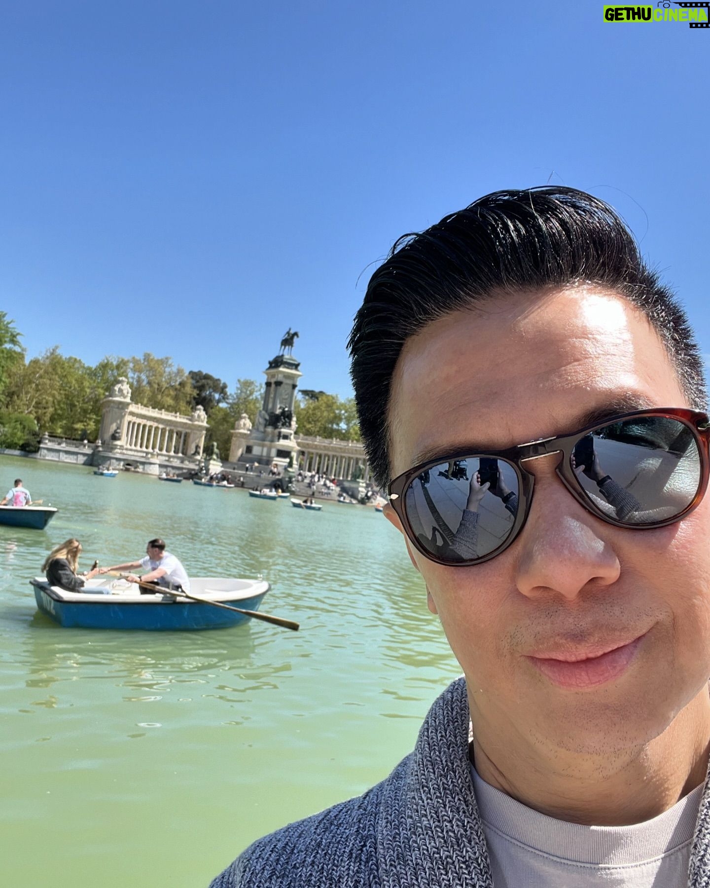 Reggie Lee - 2.7K Likes - A little #WBW Vacay dump. Needed this one. Hope everyone’s having a great start to the summer!!
LA -> Lisbon-> Malaga -> Cartagena -> Valencia -> Barcelona -> Madrid -> Montpellier -> Lyon -> NYC -> LA
#whew
