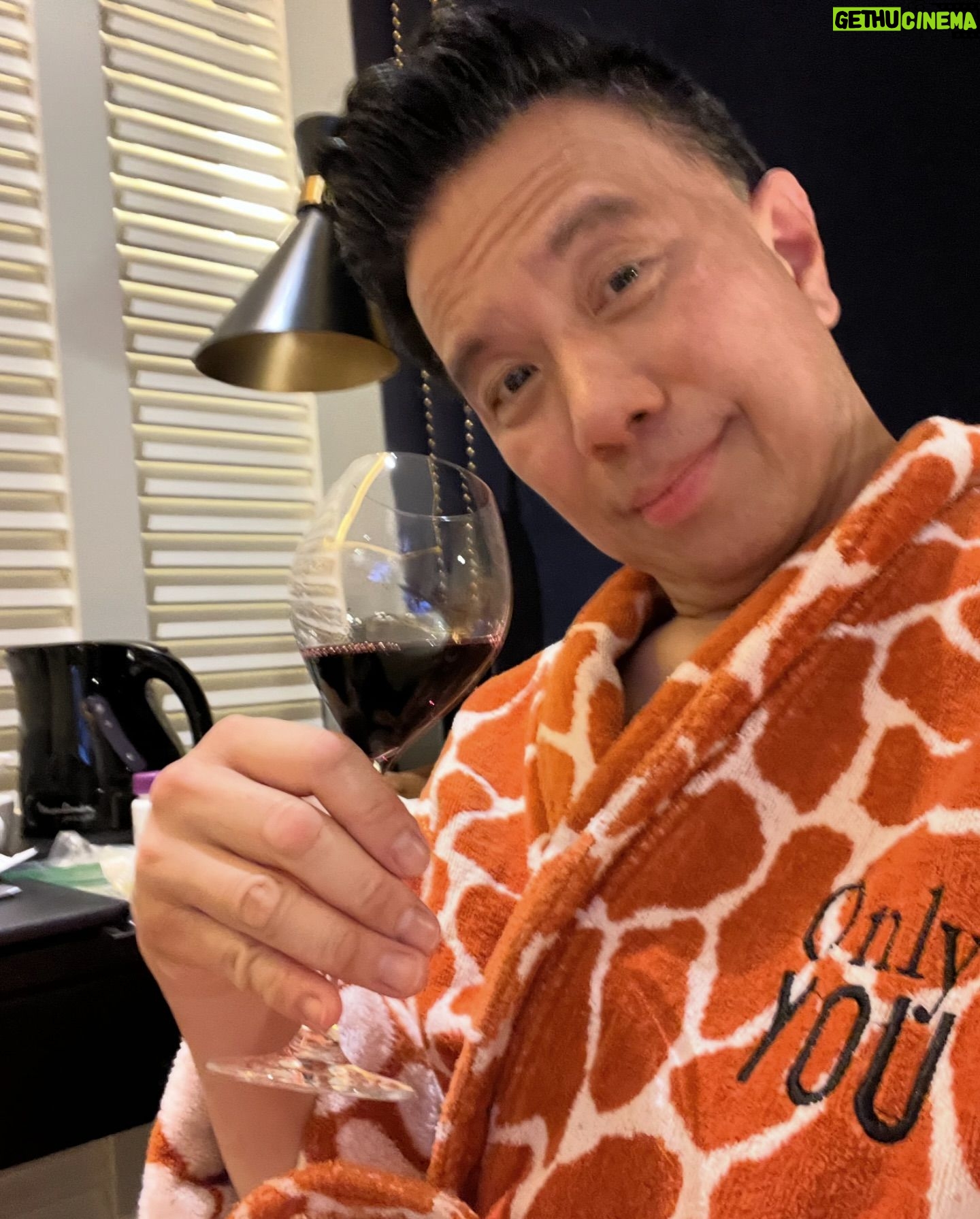 Reggie Lee - 2.7K Likes - A little #WBW Vacay dump. Needed this one. Hope everyone’s having a great start to the summer!!
LA -> Lisbon-> Malaga -> Cartagena -> Valencia -> Barcelona -> Madrid -> Montpellier -> Lyon -> NYC -> LA
#whew