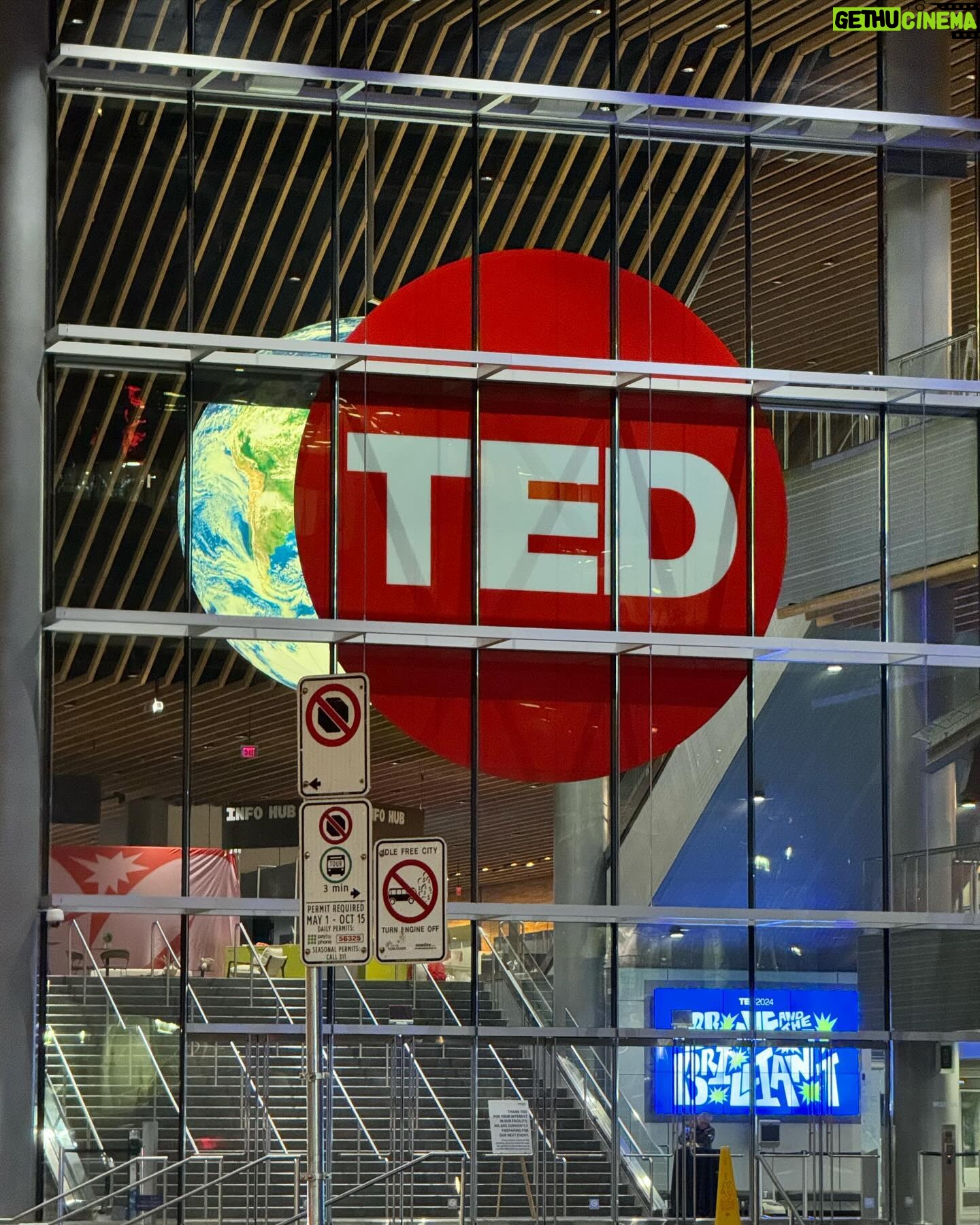 Reggie Watts - 1.4K Likes - It about to happen:) @ted