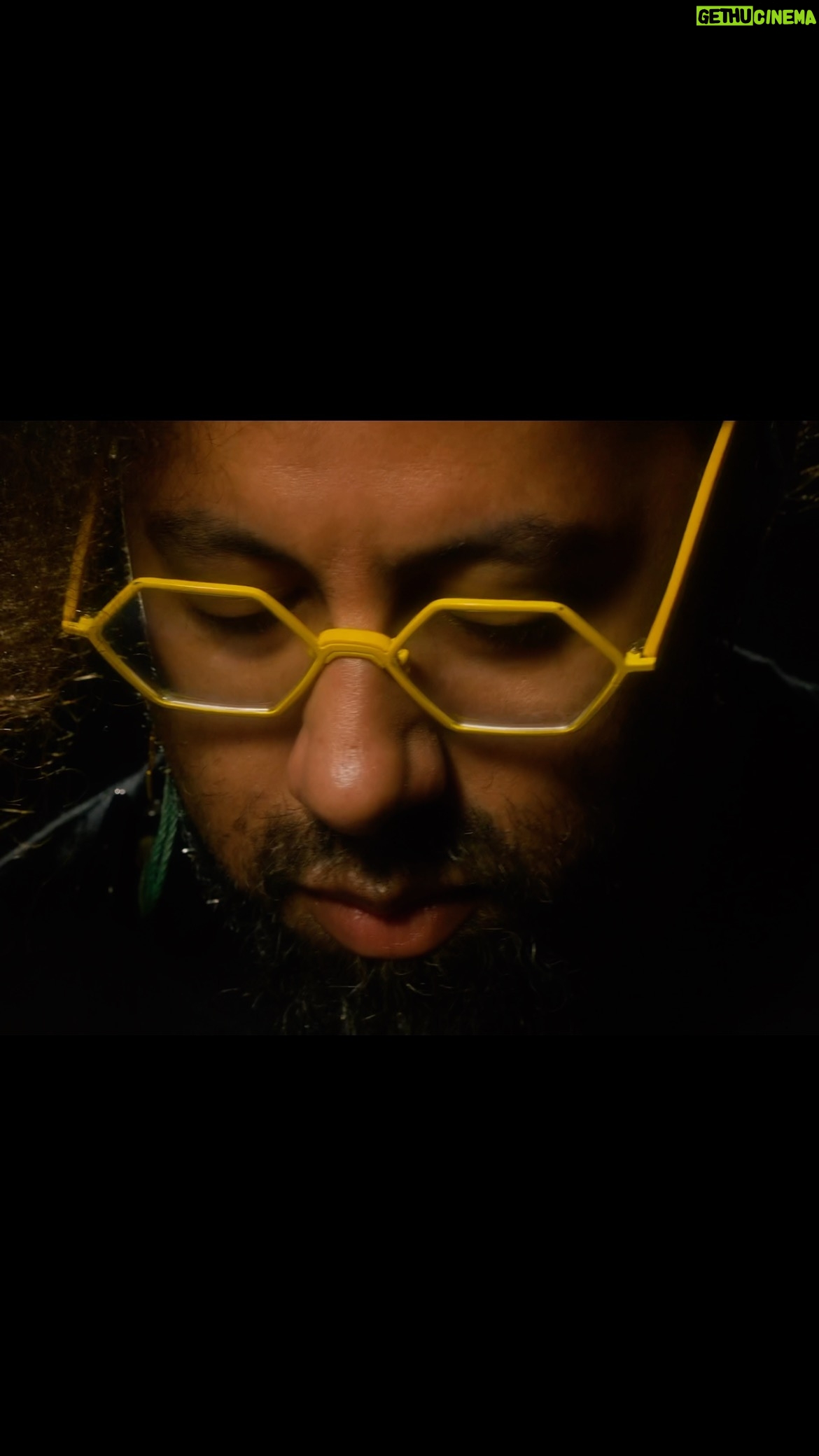 Reggie Watts - 7K Likes - Do you like berries? Do you like huckleing? Well now there’s a new berry on the block called Huckleberry (With 10 MG THC and sativa-leaning effects). I recommend starting with half:)
I am max stoked to share this collaboration between myself and @rose_losangeles…and now with you. Let’s get groovy at the link in my bio.♥️