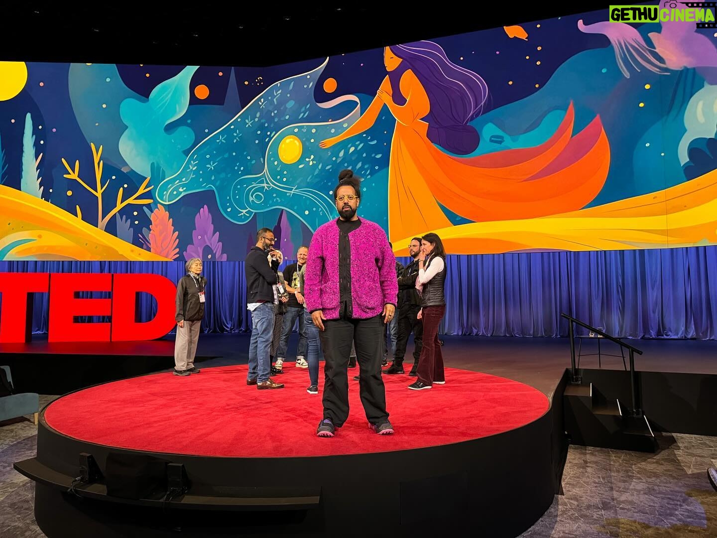 Reggie Watts - 1.1K Likes - My name is #TED