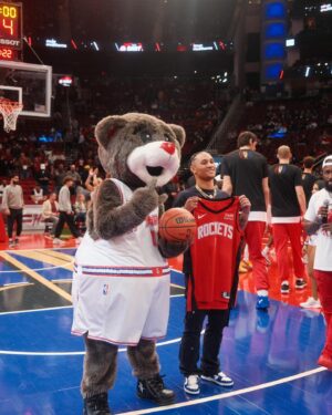 Regis Prograis Instagram - Rockets vs Pelicans game