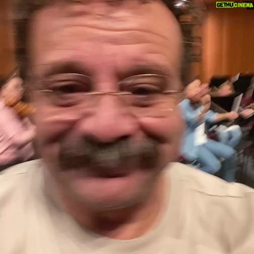 Reha Özcan - 2.6K Likes - Bursa Senfoni orkestrası ile, son provamız. Hayatın çılgın, koşturmacasında, ne büyük bir lütuf oldu, bu buluşma. Akşam 20.00’de Merinos Atatürk ve kültür merkezinde, Kuvay- Milliye’yi okuyacağız.
Bu davet için çok teşekkür ediyorum, canım ağbim. @ibrahim60sahin