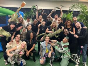 Reina Hidalgo Instagram - That’s a wrap 2023 !!! 62 shows ( stadiums and  arenas) in 6 months. I wouldn’t want to travel the world and share the stage with any other group. I love this wild bunch🥰🥰🥰🥰