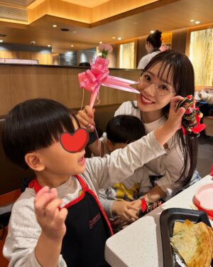 Reina Ikehata Instagram - 母親節快樂🩷
母の日おめでとうございます🩷

#母の日 #母親節 #母親節快樂 #happymothersday