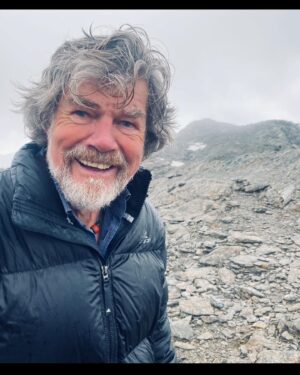 Reinhold Messner Instagram - Nur wer sein Ziel kennt, findet den Weg!
RM  #natur #nature #ziele #goals #motivation #inspiration #mountains #mountain #reinholdmessner