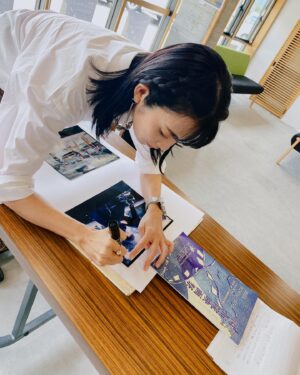 Rena Tanaka Instagram - がんばっていきまっしょいのポスターと、写真、、ekidenのポスターも貼って下さっていました。

感激
🥲✨✨✨✨✨

#大分#湯布院映画祭#がんばっていきましょい #ekiden